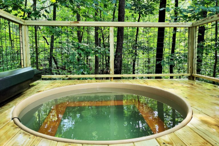 Glamping & Treehouse Rentals Terralodge Monteagle, TN
