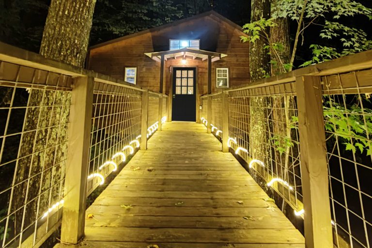 Glamping & Treehouse Rentals Terralodge Monteagle, TN